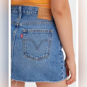 Levi's Classic Blue Mini Skirt Raw Hem Jean Casual